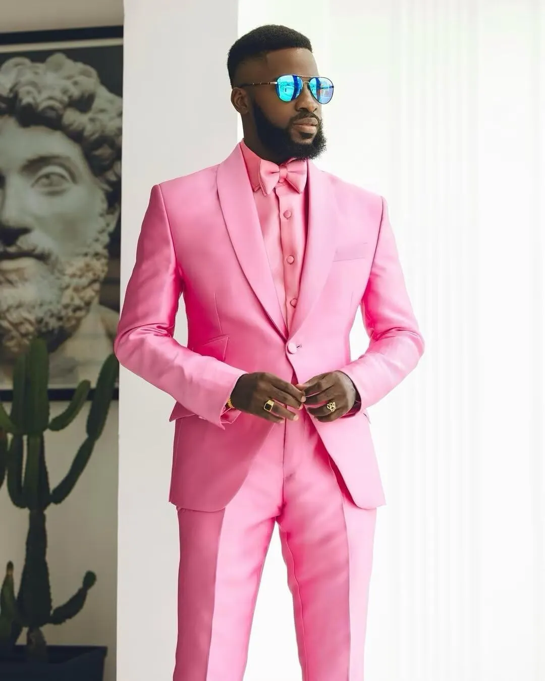 Fashion Satin Suits for Men Shawl Lapel Prom Tuxedos 2 Pcs Coat Trousers Regular Fit Blazer Pants for Evening Party