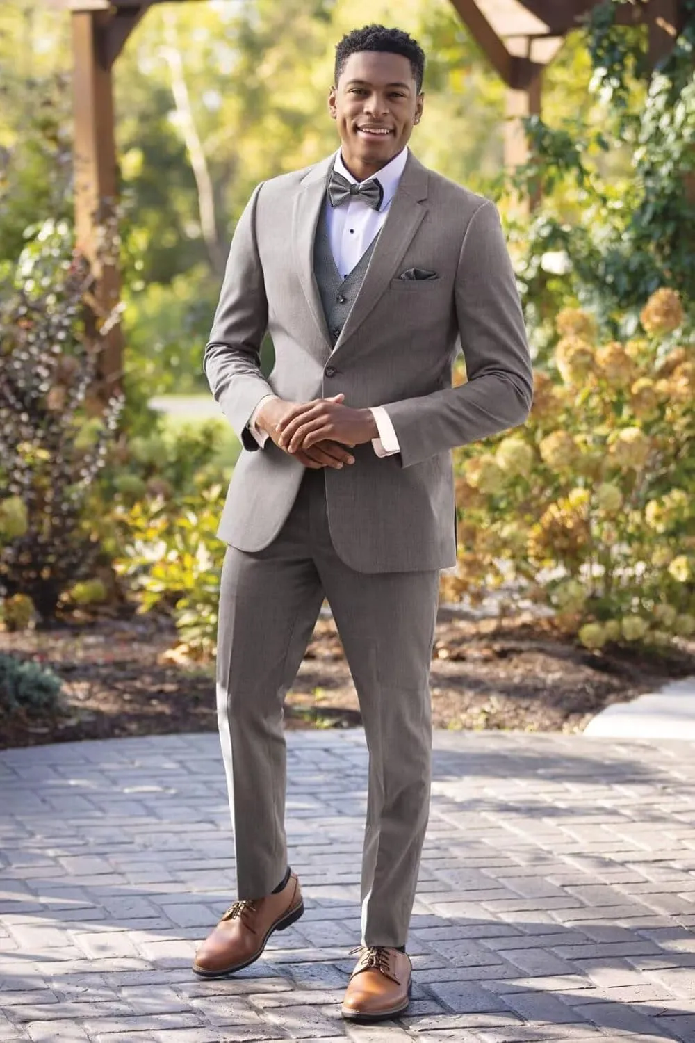 HUUTOE Men's 3 Piece Suits Slim Fit Wedding Groomsmen Prom Business Suit One Button Blazer Jacket Vest Pants Tuxedo Set