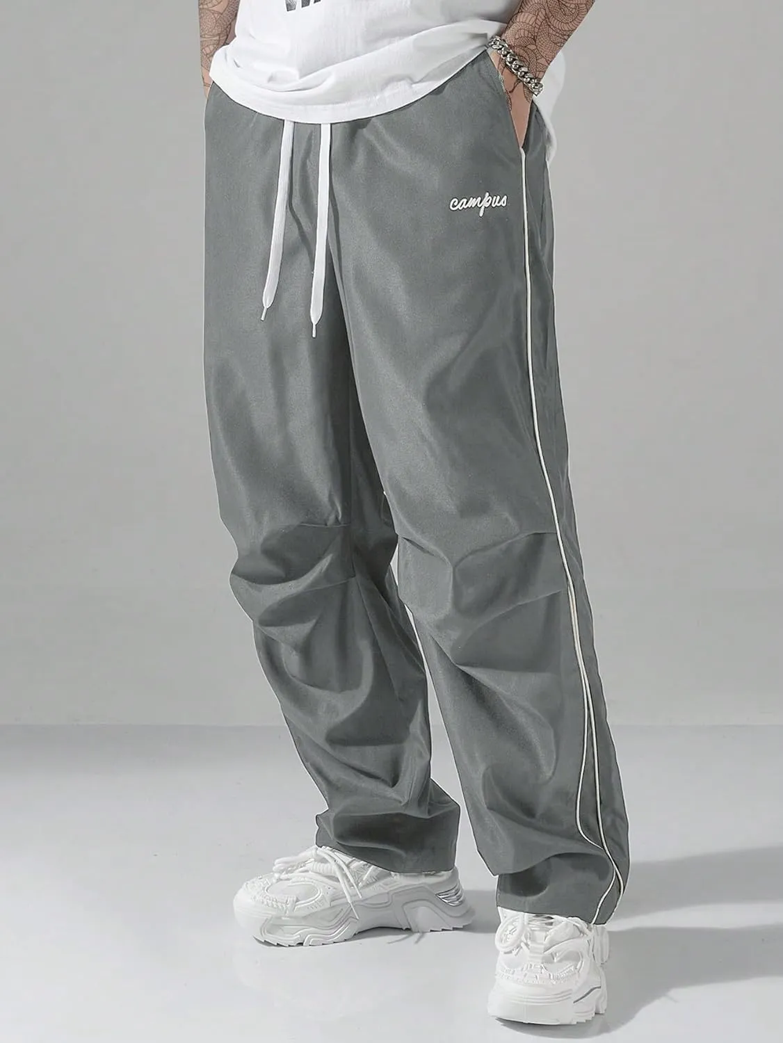 Men's Y2K Baggy Sweatpants Parachute Pants Wide Leg Vintage Track Pants Casual Streetwear