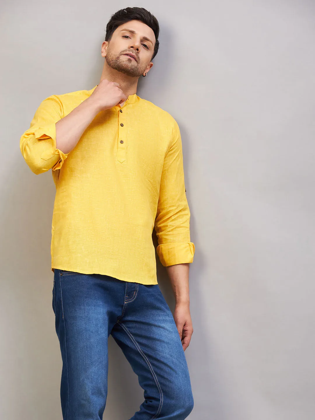 VASTRAMAY Men's Solid Yellow Cotton Kurta