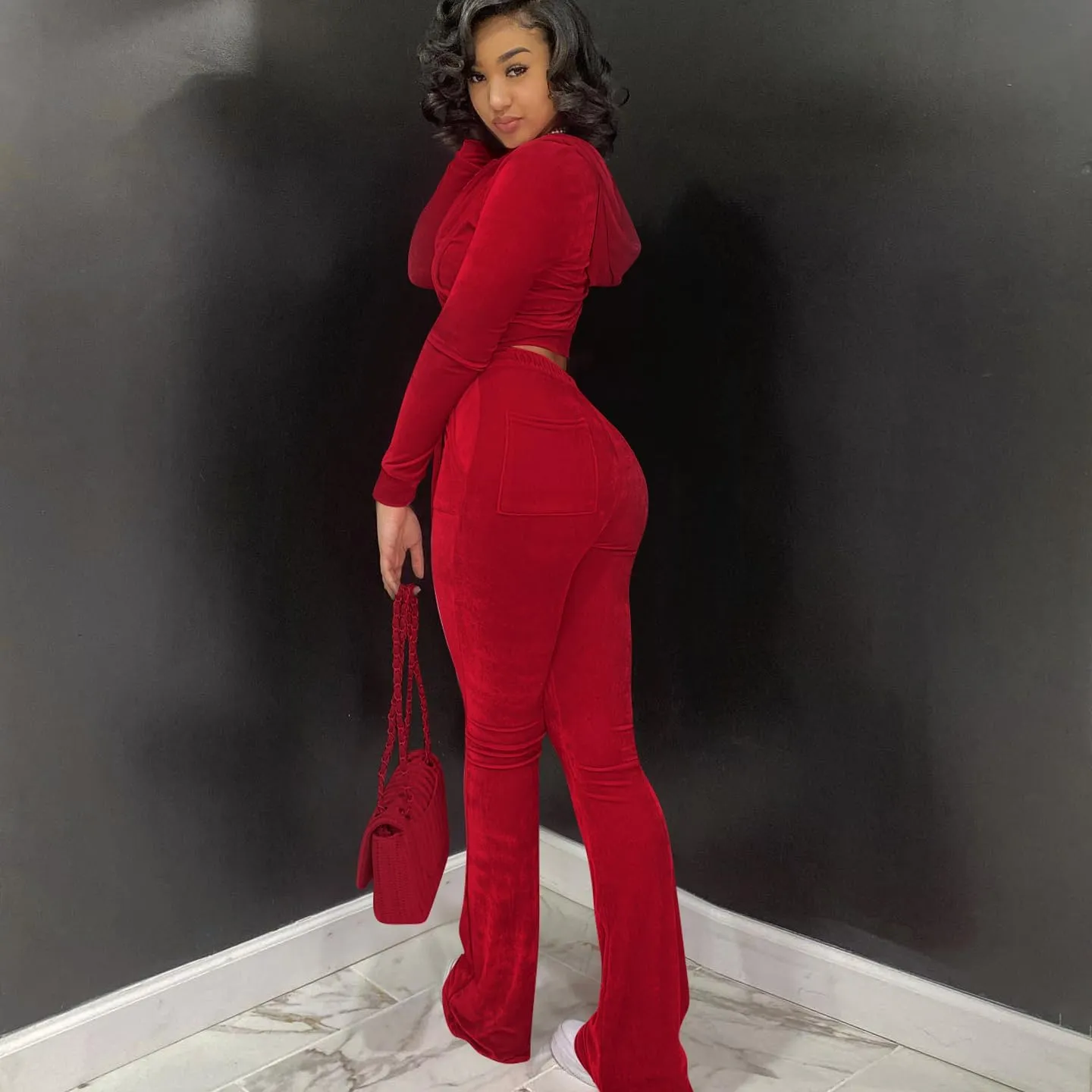 Womens 2 Piece Velour Tracksuit Two Piece Outfits for Women, Long Sleeve Crop Tops Flared Pants Jogging Sets