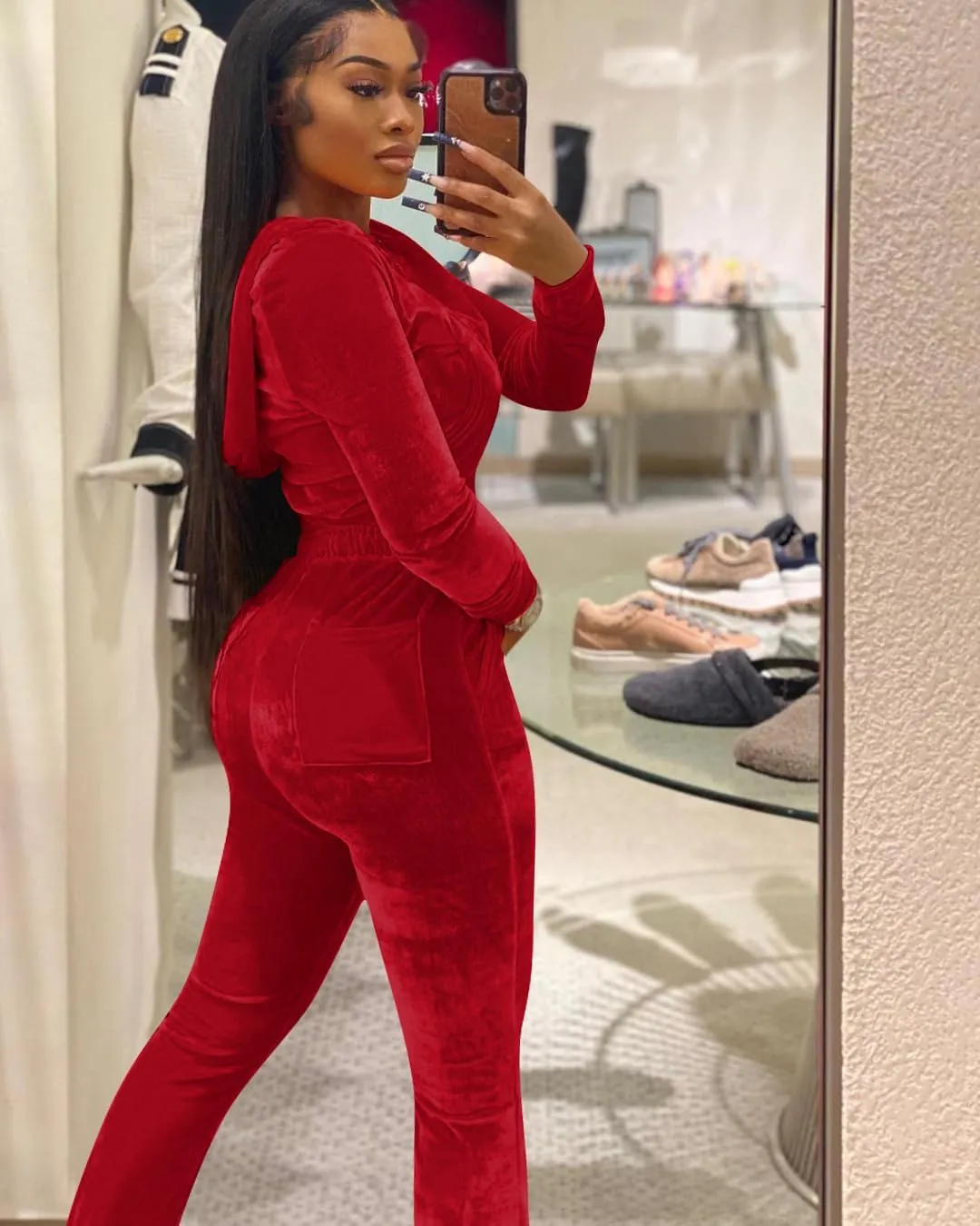 Womens 2 Piece Velour Tracksuit Two Piece Outfits for Women, Long Sleeve Crop Tops Flared Pants Jogging Sets