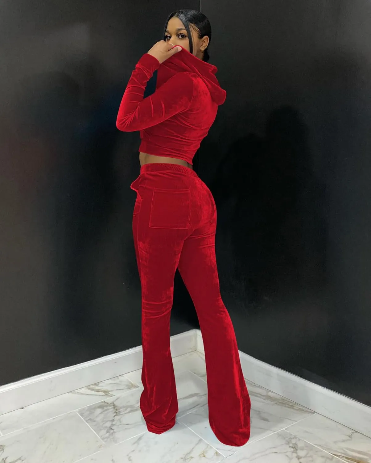 Womens 2 Piece Velour Tracksuit Two Piece Outfits for Women, Long Sleeve Crop Tops Flared Pants Jogging Sets