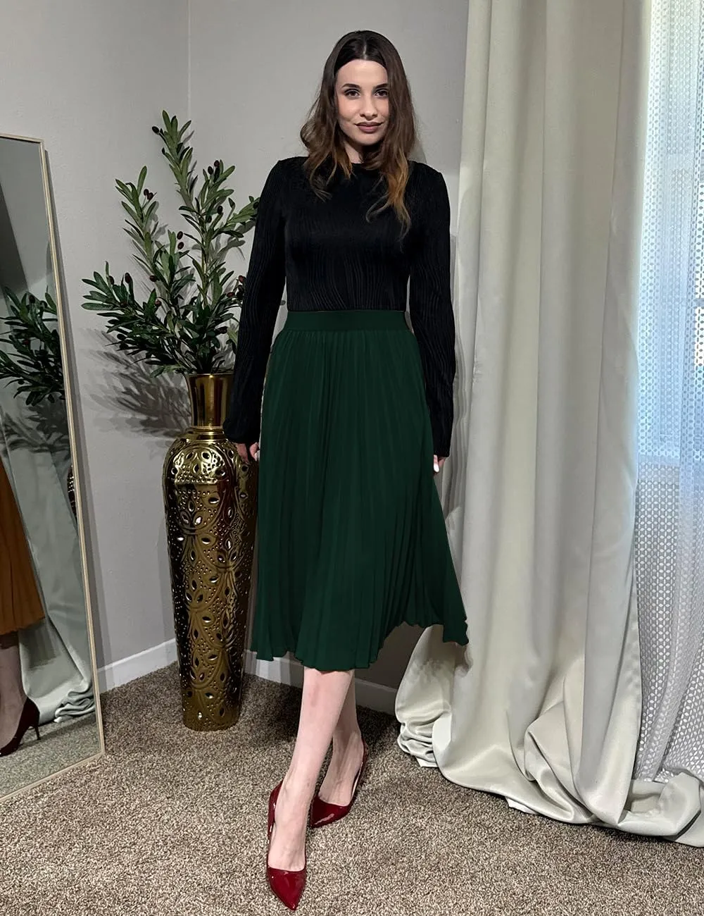 Women's Midi Skirt Elastic High Waist Pleated Skirt Knee Length Swing A-Line Casual Flowy Skirts 2025