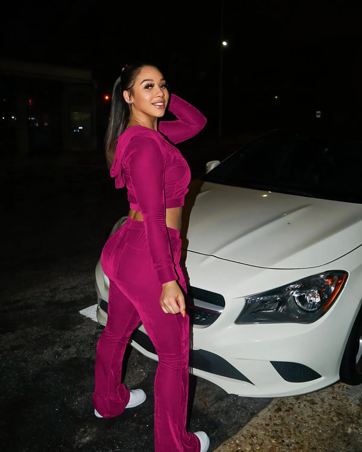 yidengymx Womens Velour Tracksuit Two Piece Outfits for Women Long Sleeve Hooded Zip Crop Tops Flared Pants Set
