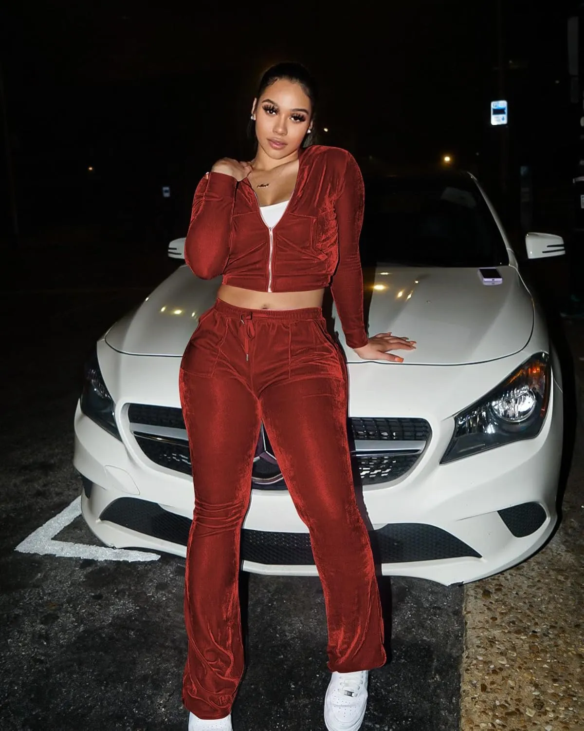 yidengymx Womens Velour Tracksuit Two Piece Outfits for Women Long Sleeve Hooded Zip Crop Tops Flared Pants Set