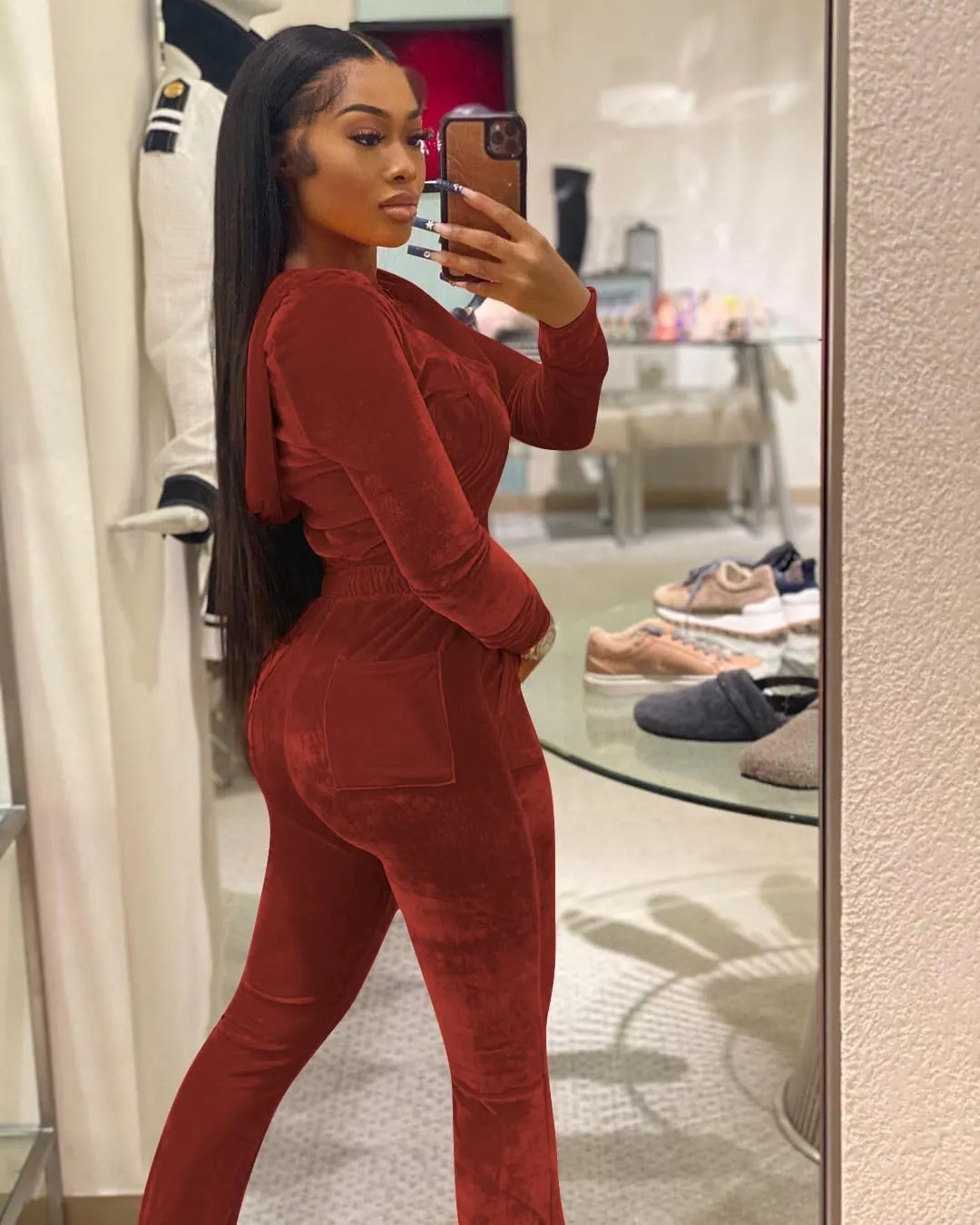 yidengymx Womens Velour Tracksuit Two Piece Outfits for Women Long Sleeve Hooded Zip Crop Tops Flared Pants Set